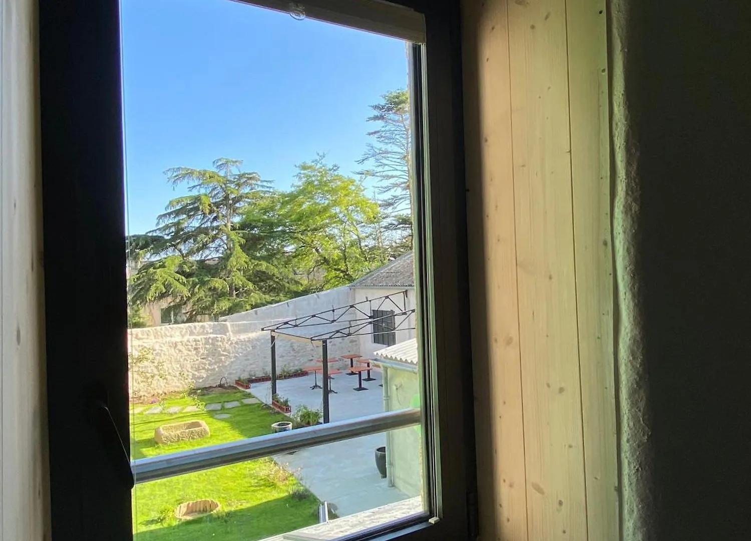 Station Volubile - Gite D'Etape Guisseny Bed & Breakfast